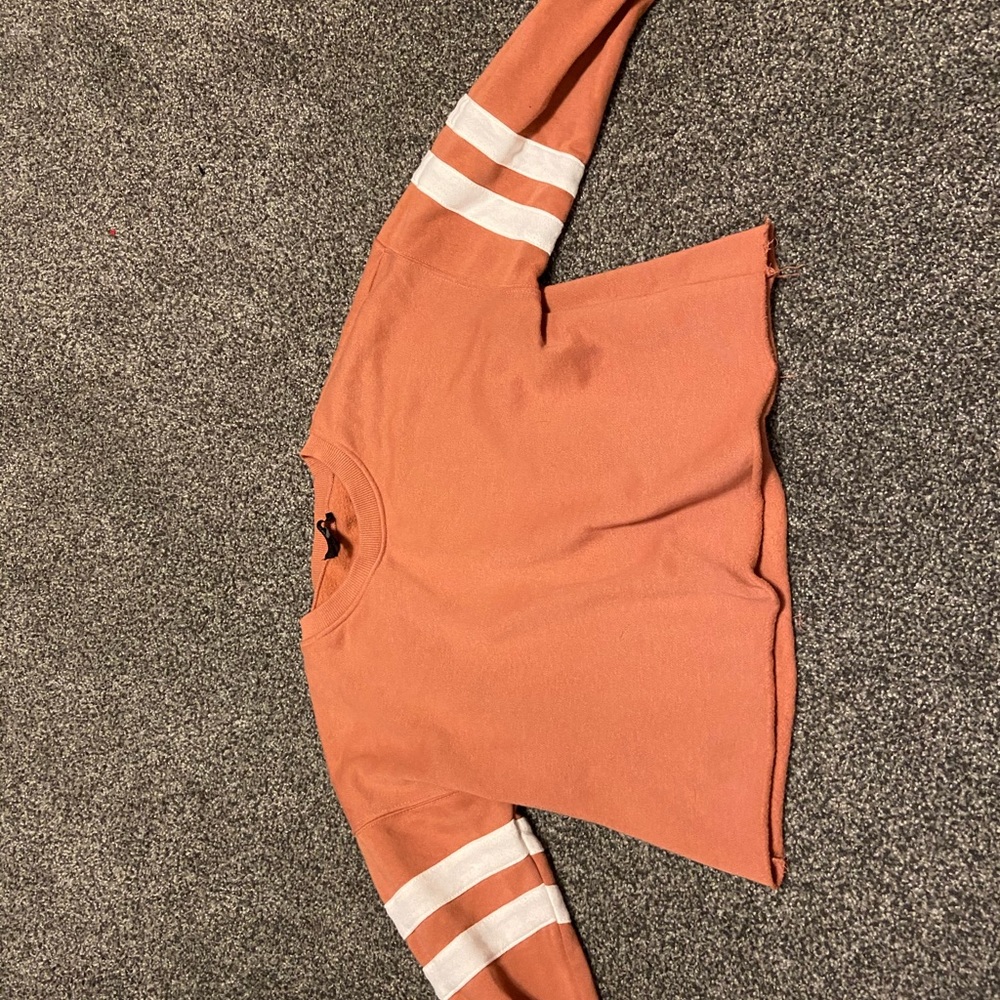 Forever 21 cropped crew neck- size small